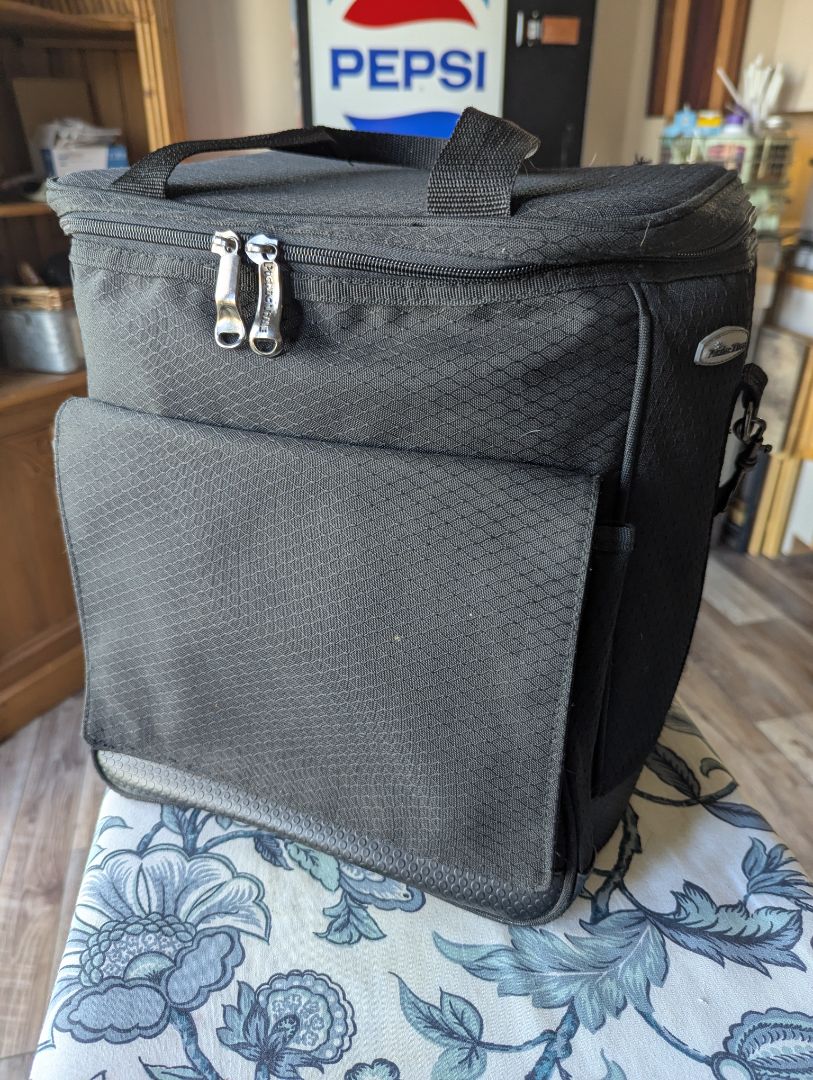 Soft sided cooler - Large