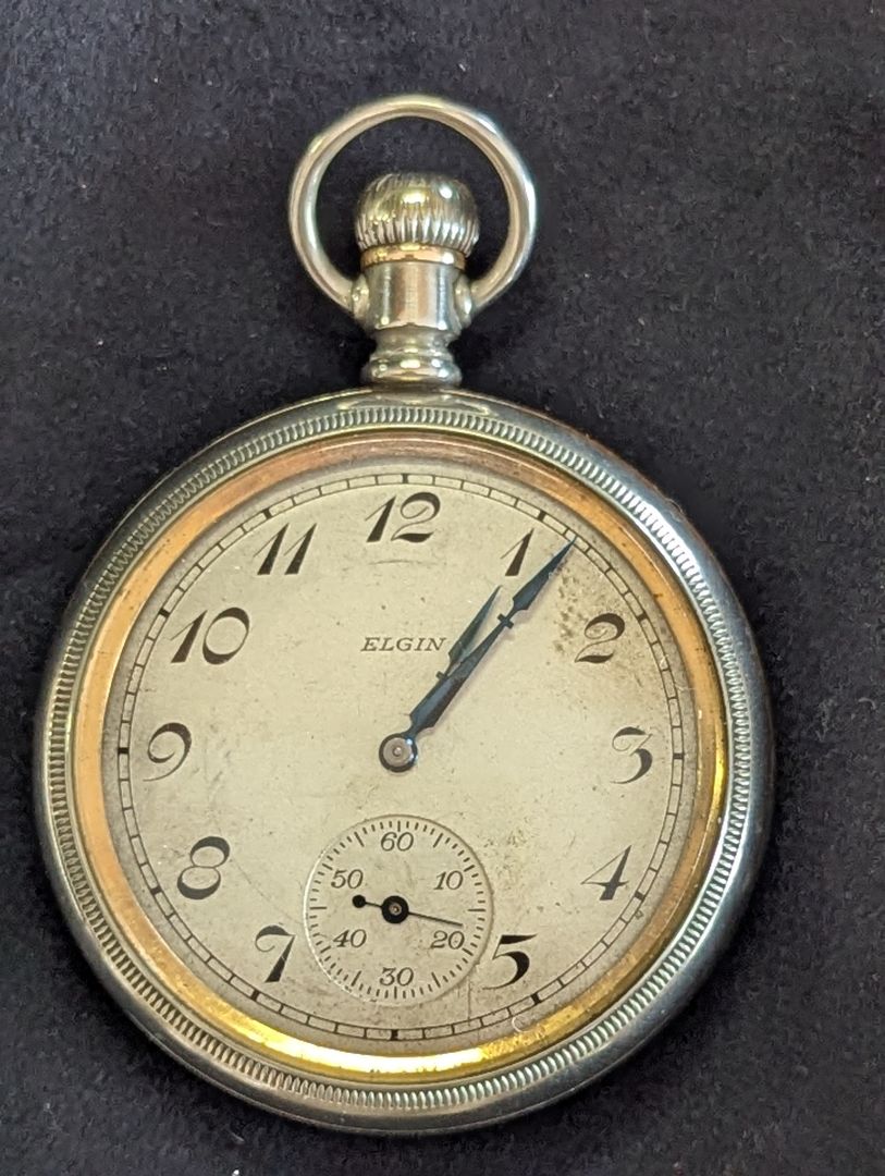 Elgin Pocket Watch - Size 16s - 15 Jewels - Run great