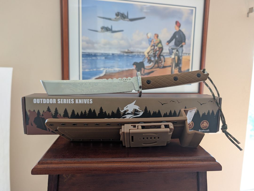 NEW Tanto Knife - Black & Tan