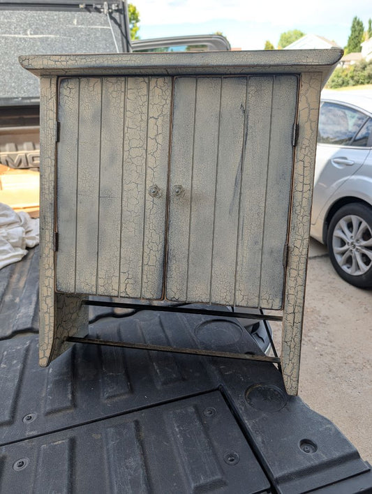 2 door cabinet and towel rack