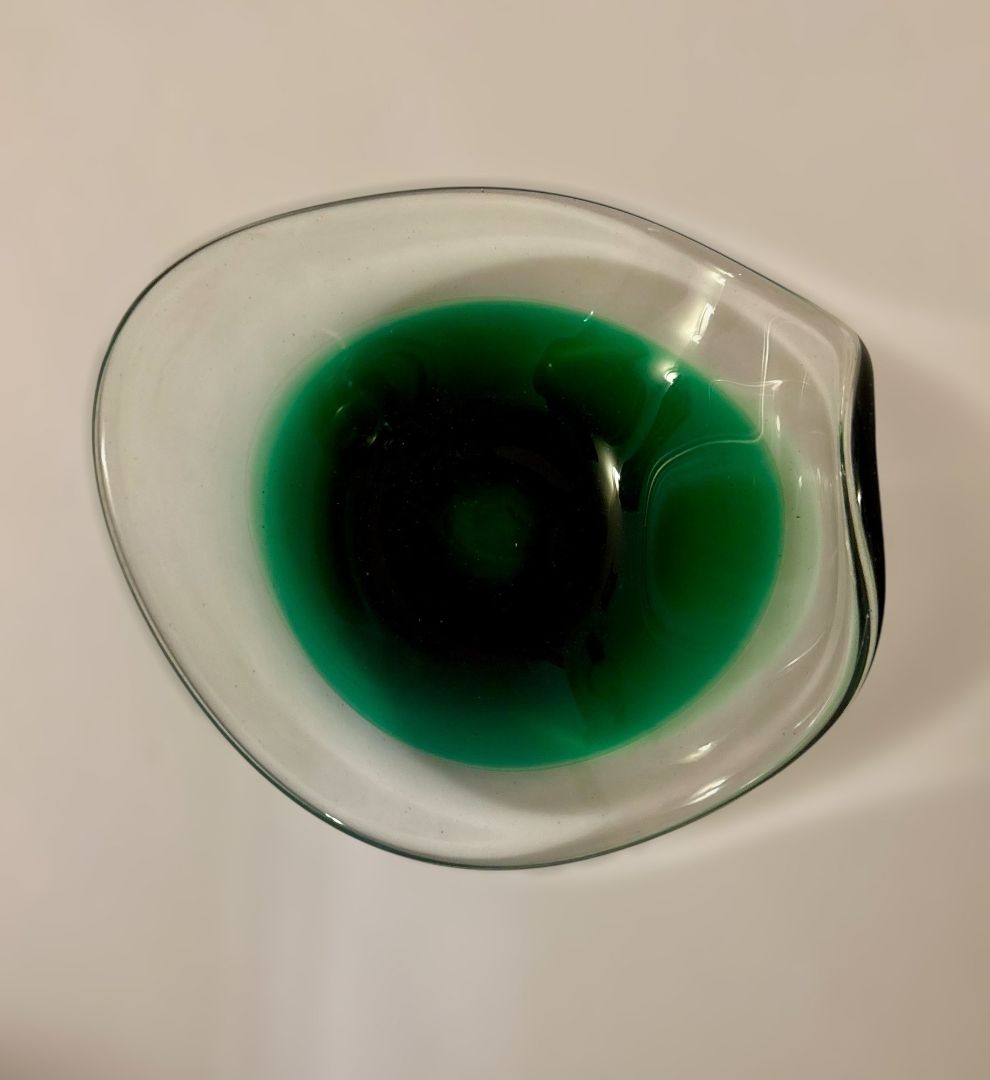 Vtg Grn Glass Bowl