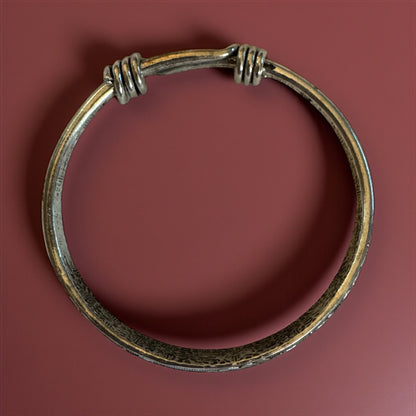 Silvertone design bracelet