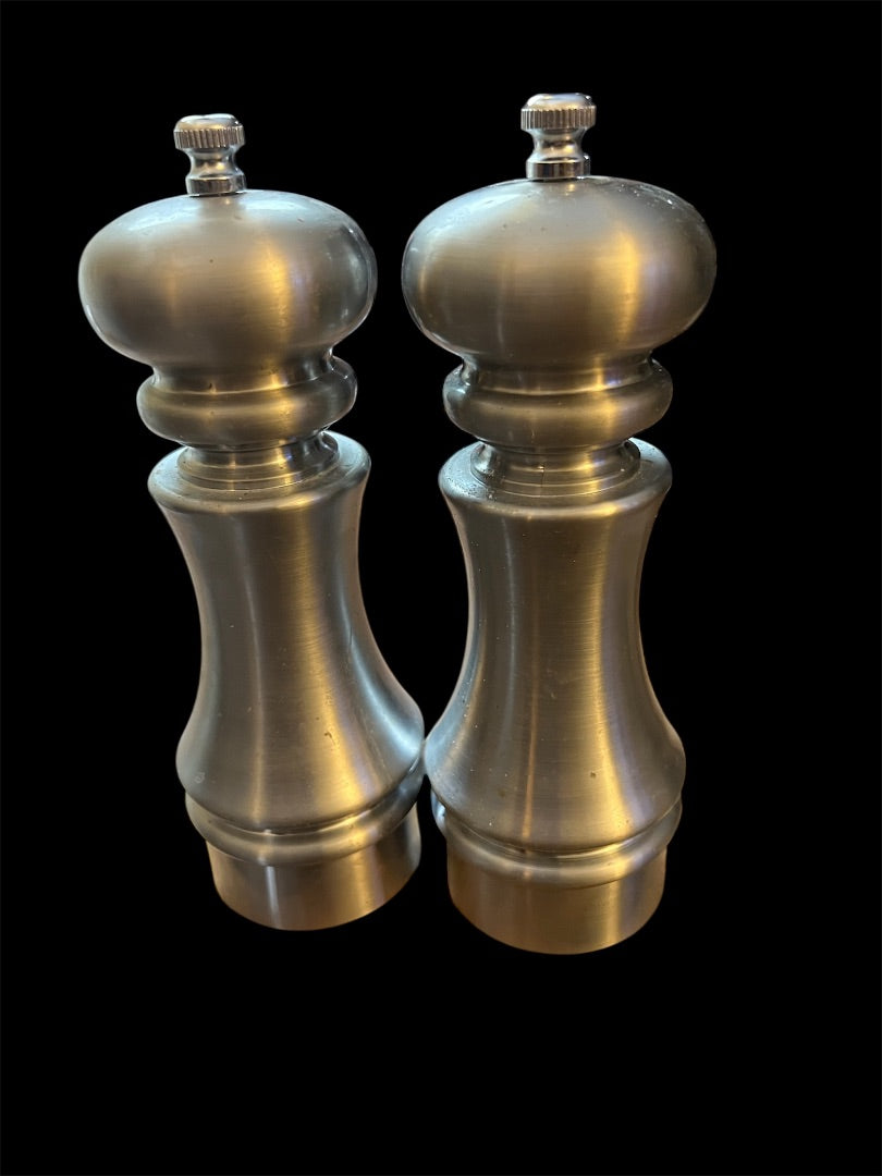 Grind salt and pepper shakers