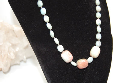 Necklace - Serpentine Beaded Necklace with 3 chunky peach and green accent stones