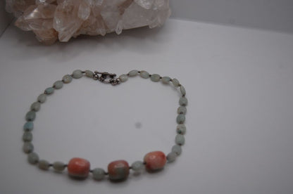 Necklace - Serpentine Beaded Necklace with 3 chunky peach and green accent stones