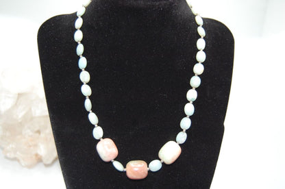 Necklace - Serpentine Beaded Necklace with 3 chunky peach and green accent stones