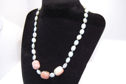 Necklace - Serpentine Beaded Necklace with 3 chunky peach and green accent stones