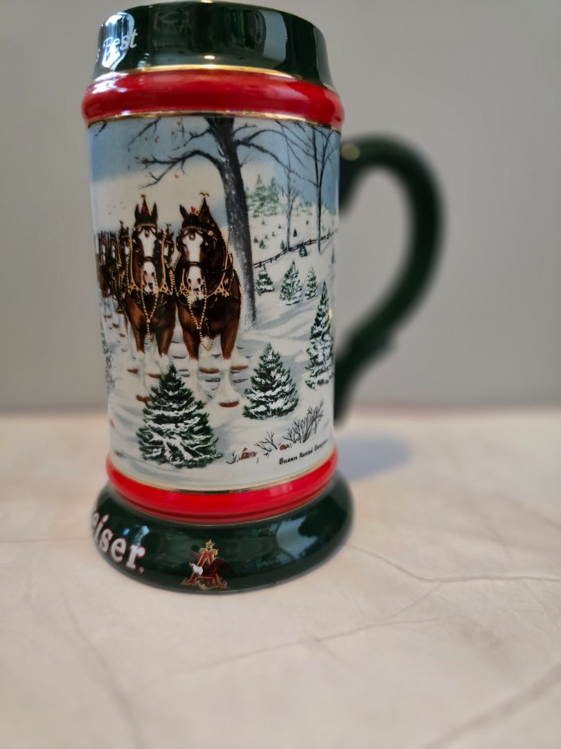 Green/Red Ceramarte 1991 Budweiser Holiday Stein The Season’s Best Clydesdales Ceramarte, 7 x 5 x 4