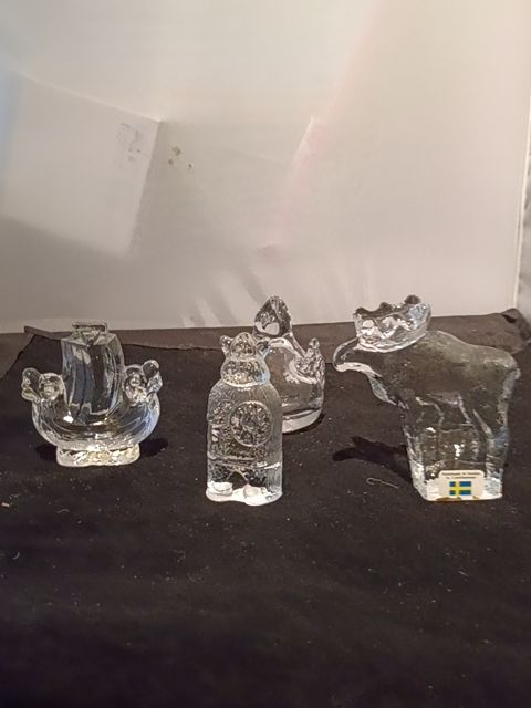 Varies Assorted glass paperweights Sweden