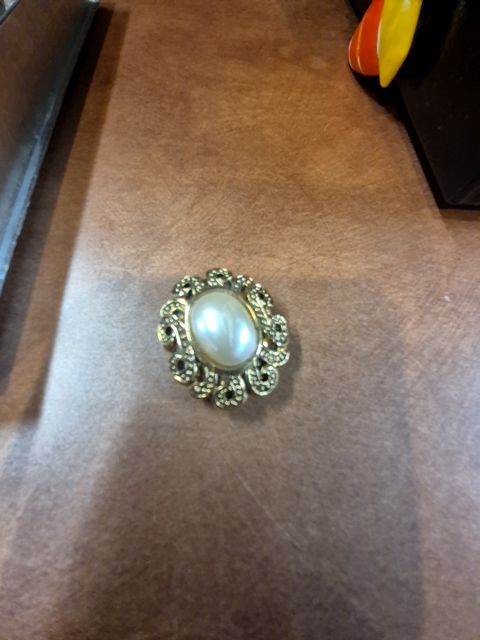 Vintage Style gold tone filigree button covers feat. Faux pearls