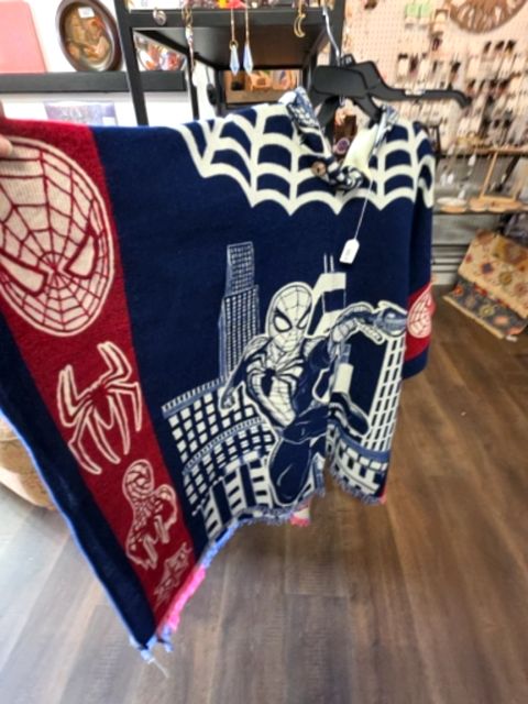 Dope Poncho - Spiderman
