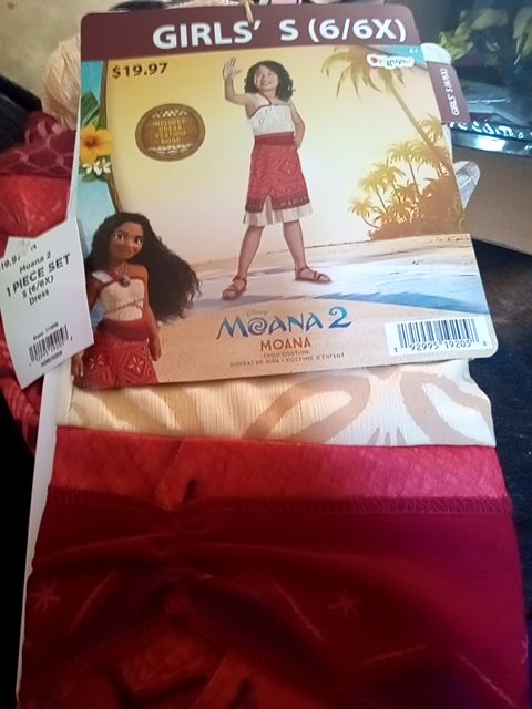 New Halloween Moana 2 costume, 6x