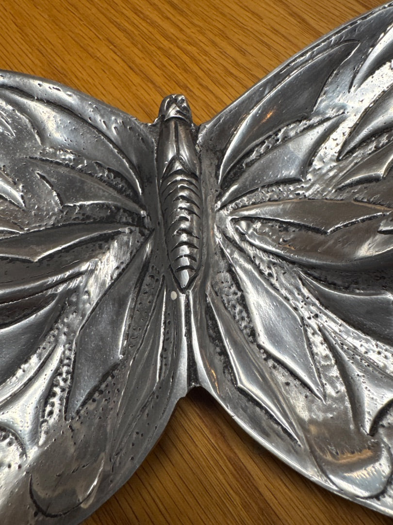 Butterfly dish