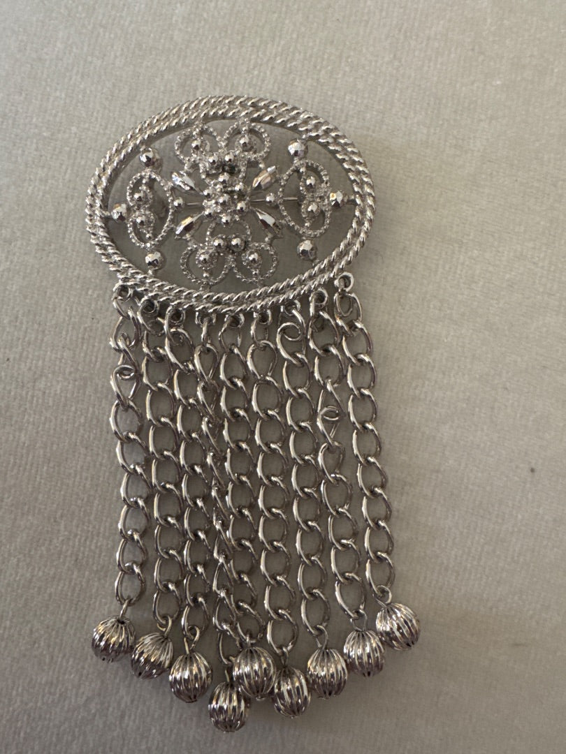 Sarahcov Sarah Coventry vintage tassel brooch
