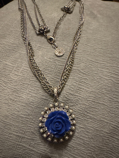 Sweet Romance Blue Rose Pendant Necklace