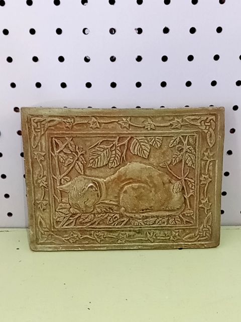 Green Unbranded Celtic Cat Plaque, Medium