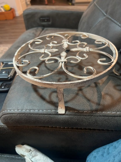 Spiral cake stand