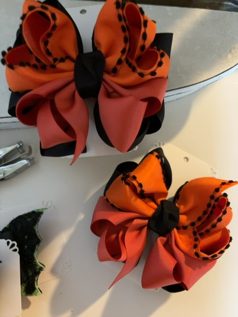 Orange MysticalCreationsByMaira Octupus Bow