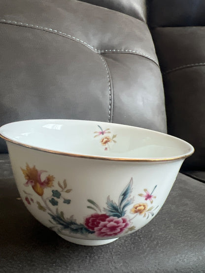1981 Avon American Heirloom "Independence Day" porcelain bowl