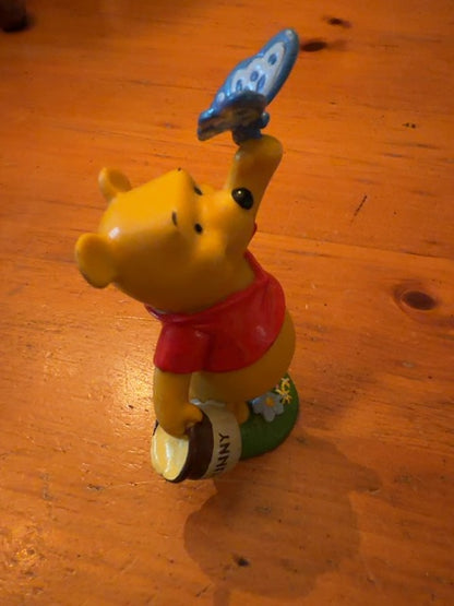 Vintage Winnie The Pooh w/Honey Pot