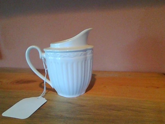 Cream Mikasa - Vintage-Hostess Ceramic creamer pitcher