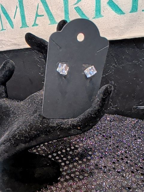Clear Cube Shape Shiny Earrings
