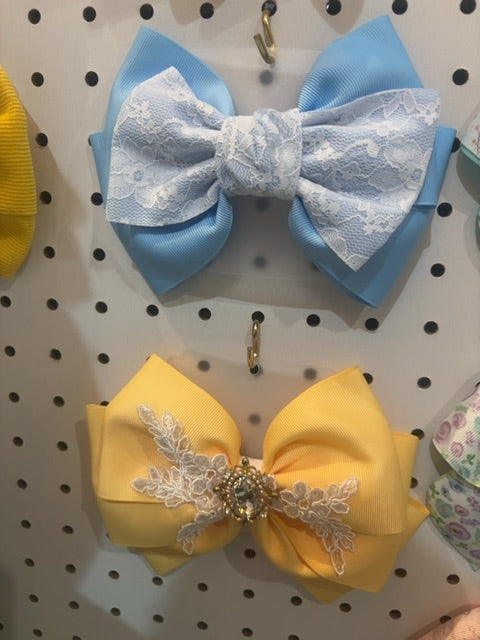 MysticalCreationsByMaira 3” ribbon bow
