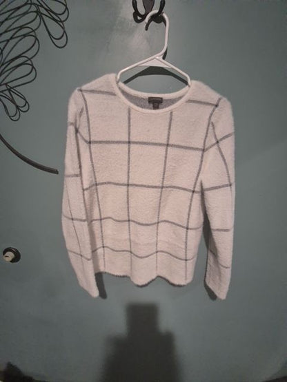 J Jill Wearever collection White W/ Black grid pattern Size S