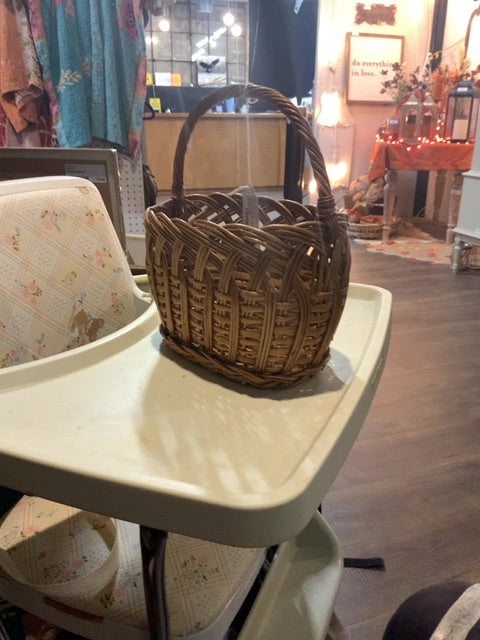 "Rectangle" Brown Wicker Basket w/handle