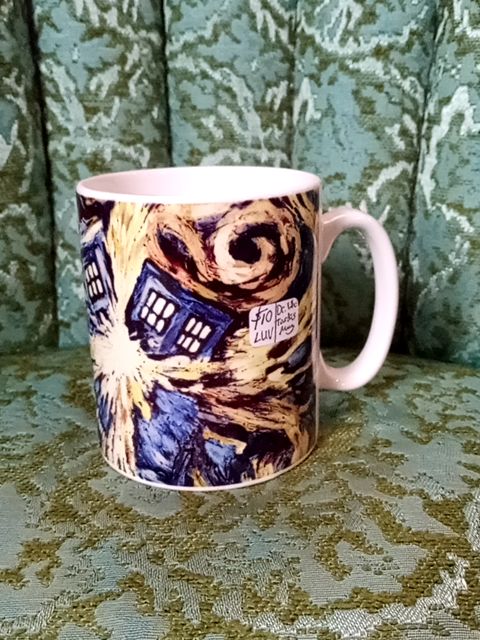 Doctor Who tardis mug