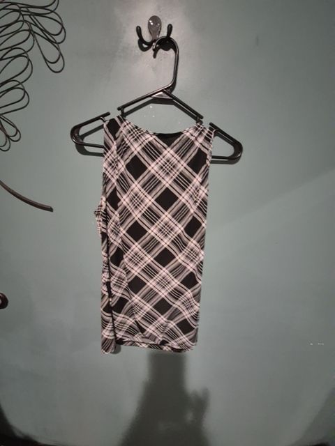 Black & White Plaid Perception Concept Sleeveless Shirt, MD