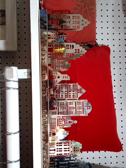 Wondershop Advent calendar cityscape