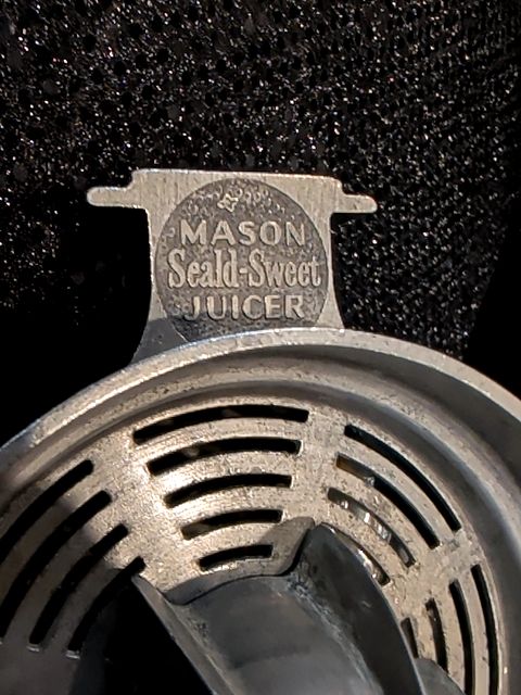 Mason Seald-sweet Juicer no stand