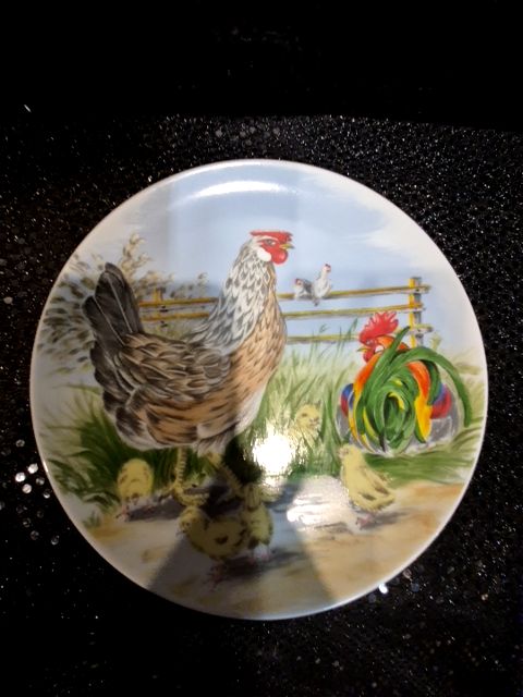 Set of 2 Decorative Chicken plates