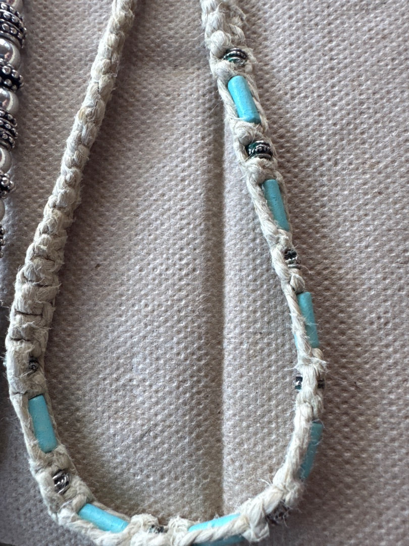 Unisex necklaces