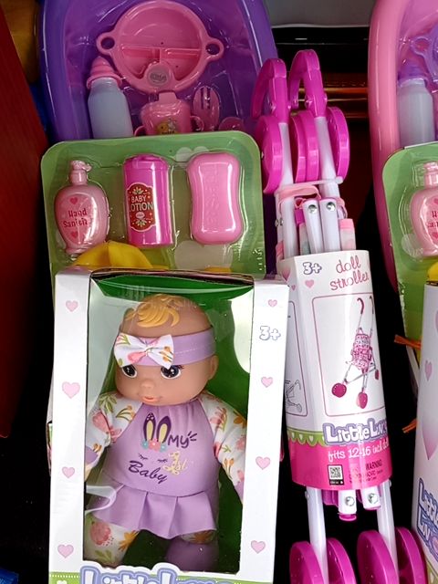 4pc.set Little Luv doll