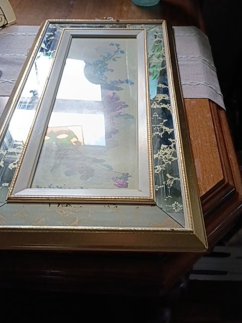 Gold frame/mirror, floral print Turner I