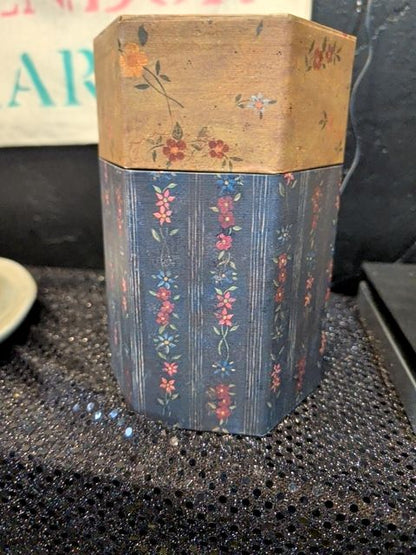 Primitives candle box