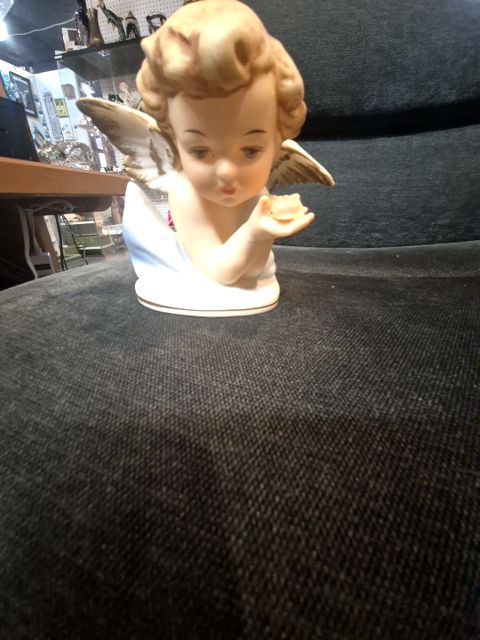 Vintage Norcrest Japan Porclain Cherub W/ Roses