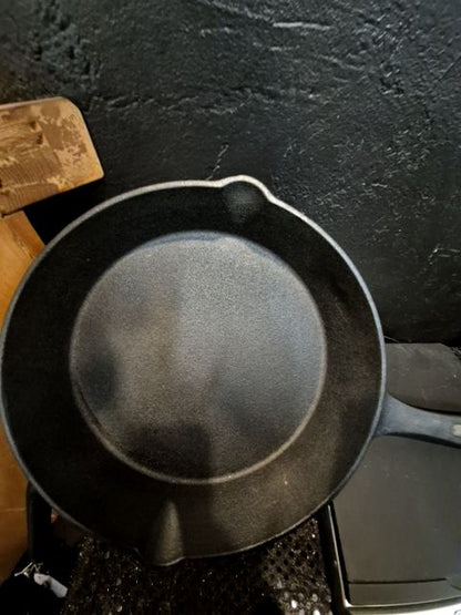 Black  Cast Iron Frying Pan, 10"