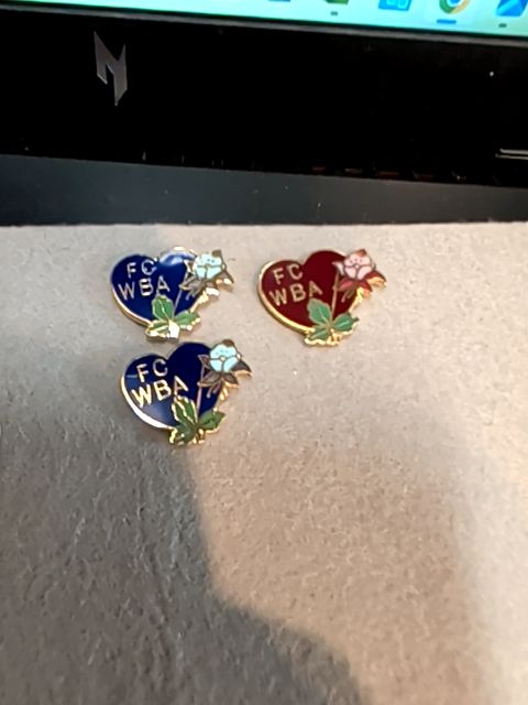FC WBA Pin Each