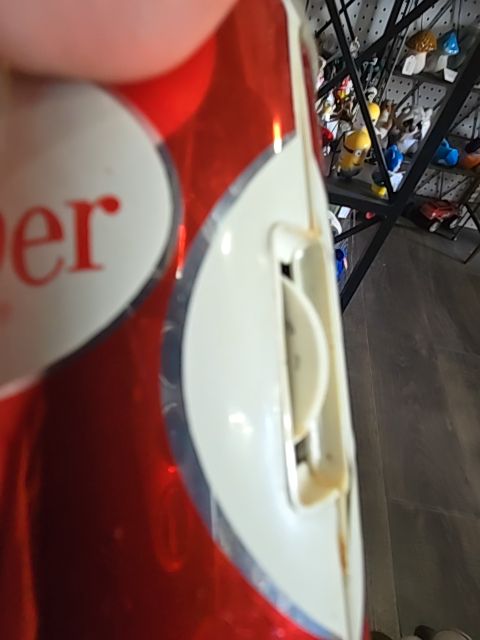 Rust Dr.Pepper By: General Electric Dr.Pepper Radio can, 12 fl ounces
