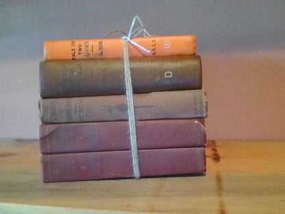 Home Decor Antique book stack orange (5)