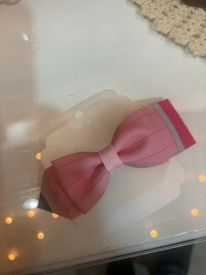 MysticalCreationsByMaira Vinyl pencil hairbow