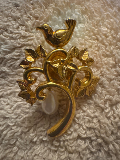 Various Broaches