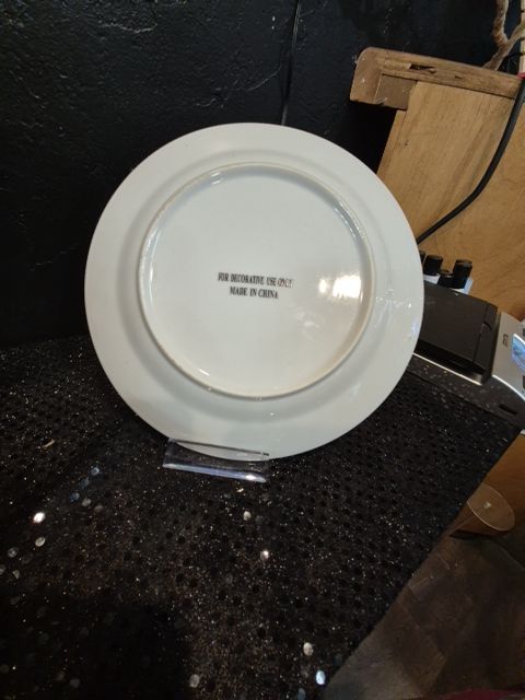 Brown & Yellow Rooster Plate, 8"