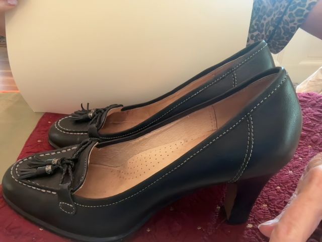 Black Circa Joan&David Shoes, 7.5