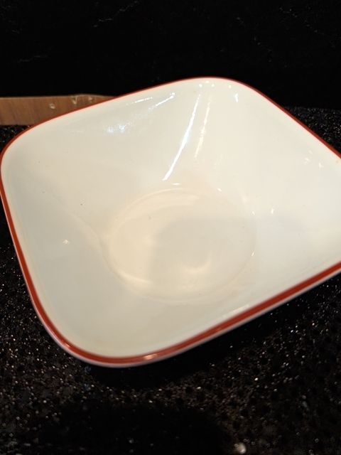Set of 2 Corelle Bowls