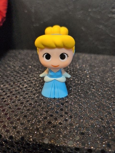 Funko Mystery Minis Vinyl Figure - Princesses & Companions - Cinderella