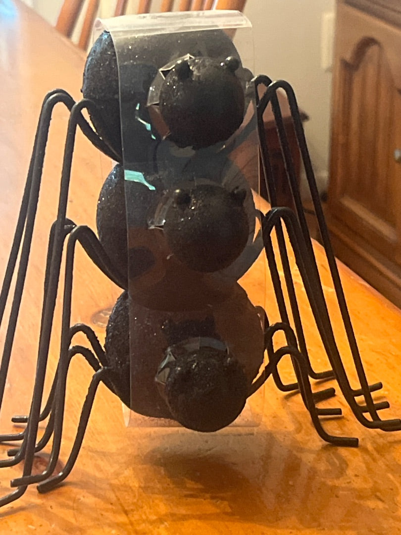 Halloween spider candleholders
